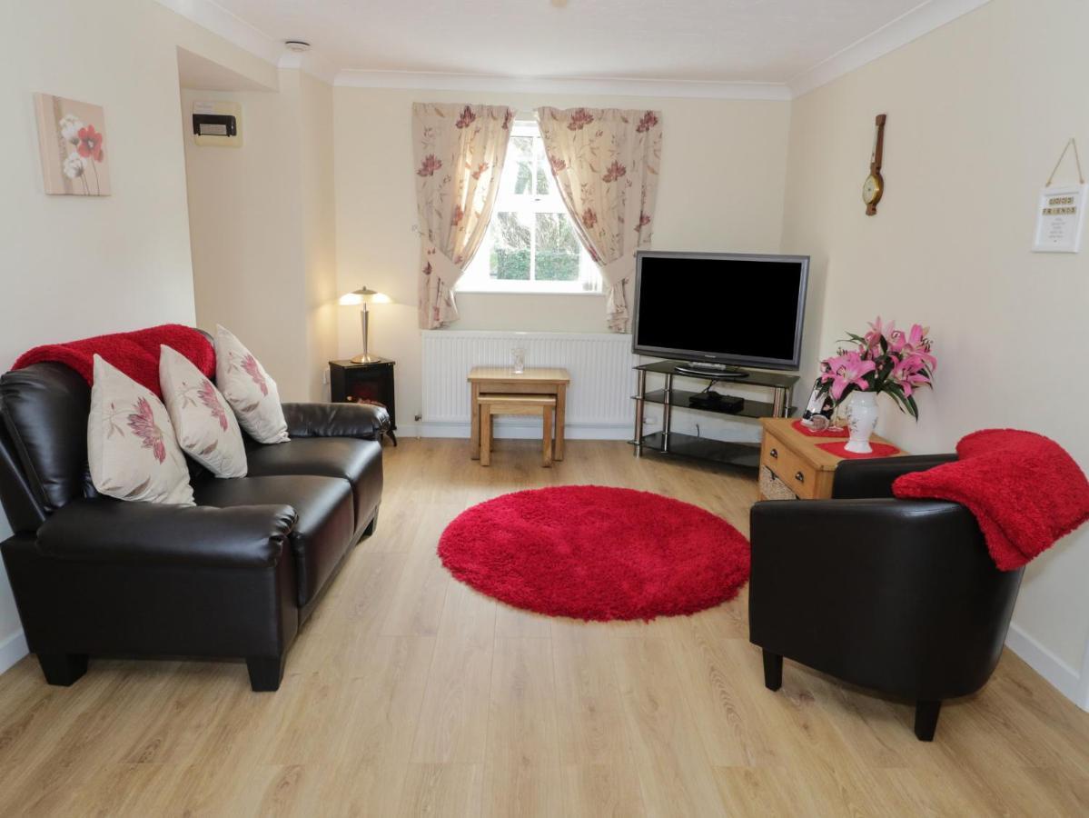 Bodegri Cottage Llanfflewyn エクステリア 写真